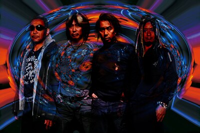 樋口宗孝（写真左から2番目）は1958年12月24日生まれ。1977年に高崎晃や影山ヒロノブらとレイジーでメジャーデビューして以降、日本のロック界を代表するドラマーとして活躍してきた。