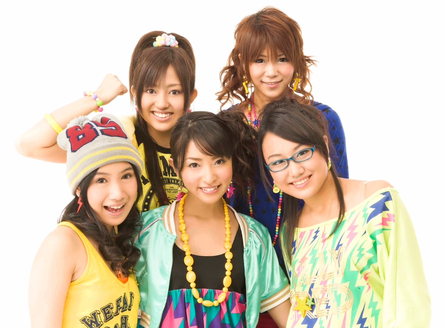 バンバンアイドリング!!!。メンバーは上段左から16号菊地亜美、5号滝口ミラ、下段左から13号長野せりな、1号加藤沙耶香、4号江渡万里彩。
