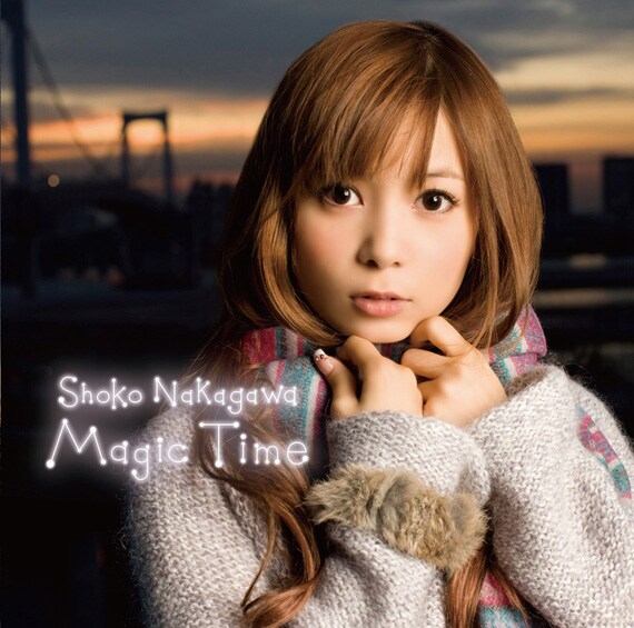 「Magic Time」CD+DVD盤（写真）のみ付属するDVDには、新作バラード「冬の遊園地」のビデオクリップと、ヒストリカルPV「Magic Time 2008」が収められる。
