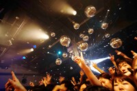 この日披露された曲は、オープニングで流れた「happiness,happiness,happiness」を含めると24曲。彼らが音源リリースしているすべての曲が楽しめるフルボリュームのライブとなった。