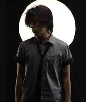 「届けたくて… feat 青山テルマ」はKEN THE 390のオフィシャルサイトでも試聴を実施中。