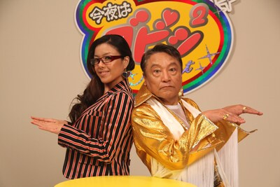 クリスティーンは今回のPVについて「お姉ちゃんよりいけてるでしょ！グビー伊東、彼は本当にCOOLでかっこいいわ！」とコメント。忘年会ソングとしての大ブレイクを狙っている。