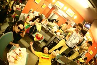 THE BEACHESは5月23日に自主企画イベント「DISCO SANDINISTA!」を渋谷CHELSEA HOTELにて開催。