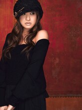 歌手、モデル、女優と多方面で活躍する山田優。交流関係の広い彼女が誰に友達の輪をつなげるのか気になるところだ。