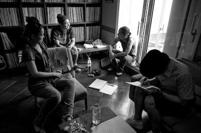 シングルにはCD EXTRA仕様で、「The Light feat. Kj from Dragon Ash, 森山直太朗, PES from RIP SLYME」のビデオクリップが収録される。