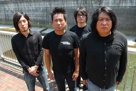 今年からPIZZA OF DEATHファミリーの仲間入りをしたGARLICBOYS