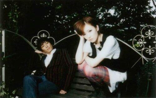 アルバム「moumoon」収録曲「愛の音」が、来年1月にアニマックスにて放送されるアニメ「VIPERS CREED(ヴァイパーズ・クリード)」のエンディングテーマに決定。2009年はmoumoonの曲を耳にする機会が増えそうだ。