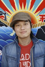 ミニアルバム「『オマエ』は俺の太陽」で、タカチャは同郷の大先輩・吉幾三の代表曲「酒よ」をレゲエ・アレンジでカバーしている。