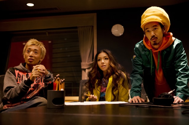 JUJUをフィーチャーした前作「君のすべてに」は、着うたなど配信系のダウンロード数が280万件を突破。今回も前作に匹敵するヒットとなるのか、早くも注目が集まっている。