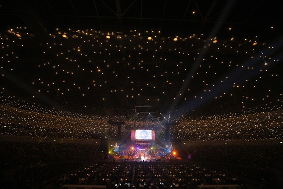 1万2000人のリア充が集結したXmasイブの横浜アリーナ。