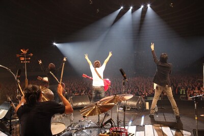 12月23日に初の大阪城ホール公演を行い、ファン1万人の前で感動的なライブを披露した馬場。ライブには盟友・コブクロが飛び入りし、「ボーイズ・オン・ザ・ラン」を熱唱した。