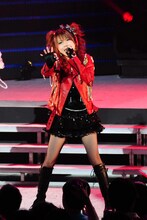 抜群の歌唱力でハロプロを牽引する田中れいな。