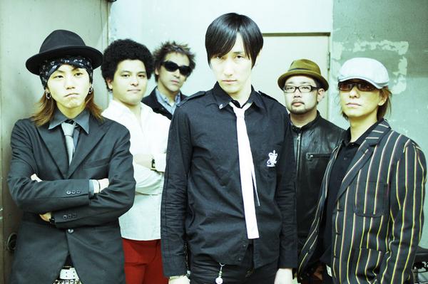 REDEMPTION 97にはTsudaのほか、元POTSHOTのRyoji（Vo）らが参加。