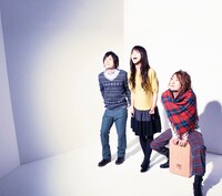 「My song Your song」初回盤ジャケット。