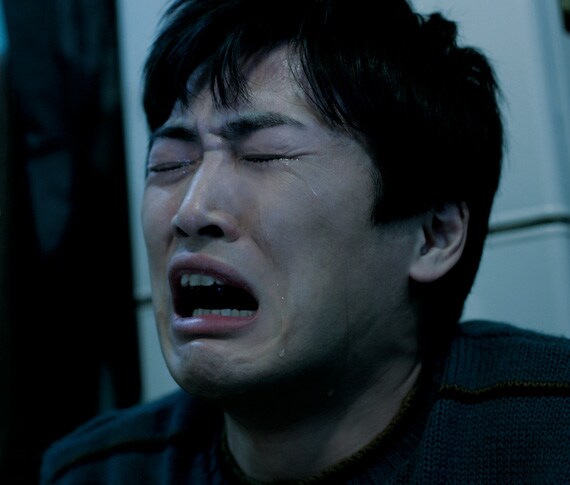 「いっしょに帰ろう」裏ジャケットは劇団ひとりのマジ泣きシーン。