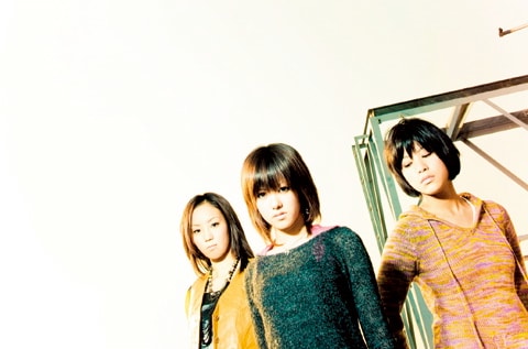 前オープニング曲はUVERworldの「儚くも永久のカナシ」で、チャート1位を記録。ステレオポニーも今回のシングルでの本格的なブレイクが予想される。