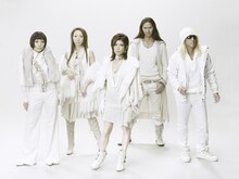 「a-nation'10」では愛媛、愛知、大阪、東京の全公演に出演が決定しているTRF。これらのステージでリメイク曲が披露されることにも期待が高まる。
