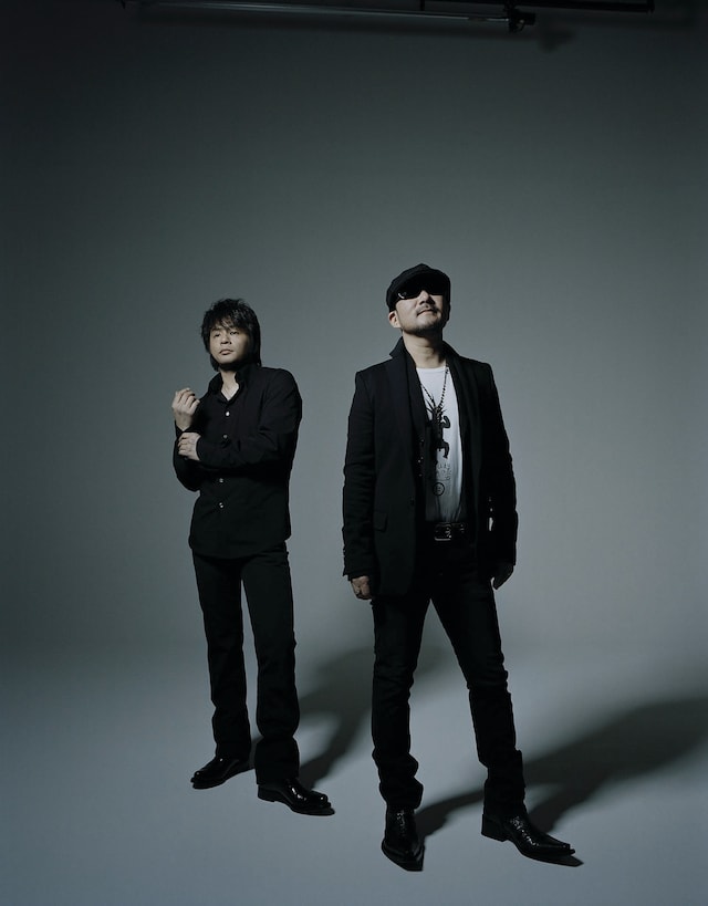 2月4日にはデビュー30周年を記念したベストアルバム「CHAGE and ASKA VERY BEST NOTHING BUT C&A」をリリースする。
