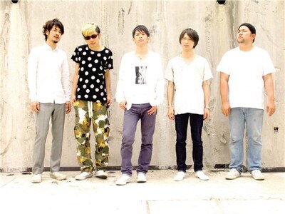 10月21日にニューアルバム「Days Lead」の発売を控えたriddim saunter。この作品はCDとジャケットを別々に販売という世界初の試みも話題を集めている。