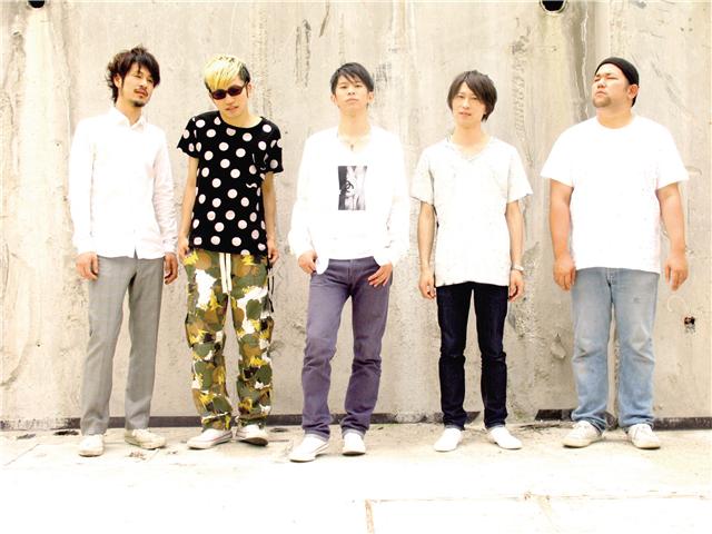 10月21日にニューアルバム「Days Lead」の発売を控えたriddim saunter。この作品はCDとジャケットを別々に販売という世界初の試みも話題を集めている。