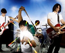 ナタリーPower Pushでは現在いきものがかり、monobrightのロングインタビューを掲載中。番組とあわせて楽しんでほしい。