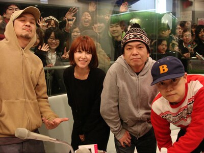 スチャダラパーは3月に「ヒップホップから薬師丸ひろ子まで、若い頃に衝撃を受けたものや人について書いています」という書籍「ヤングトラウマ」を発売することを発表した。