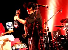 写真はあらかじめ決められた恋人たち。2月13日に渋谷LUSHでライブアルバムの公開レコーディングを予定している。