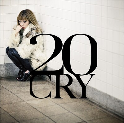 「20-CRY-」通常盤ジャケット。