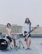 Stoned Green Apples。左がドラム&ボーカルのcassで、右がギター&ボーカルのaya。