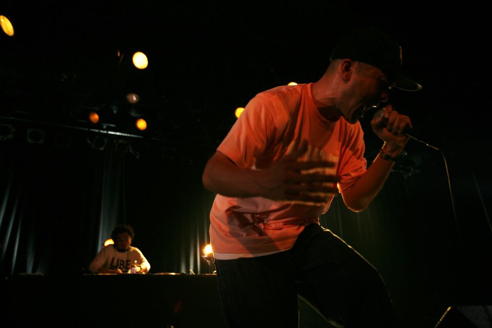 THA BLUE HERBは本日5月20日にニューシングル「STRAIGHT YEARS」をリリース。オフィシャルサイトではこの曲のビデオクリップが公開されている。