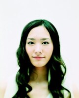 シングルにはガッキーの歌声だけをじっくり楽しめるアカペラ「piece (naked voice ver.)」も収録。