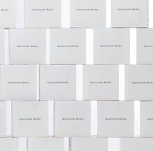 確かな実力と知識に裏打ちされたアレンジセンスが高く評価されているJazztronik。発売が待ち望まれていた外部ワーク集がついに完成した（写真は「Jazztronik Works」アルバムジャケット）。