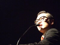 「フラ・フラ・フライデー」DJの茂木淳一。