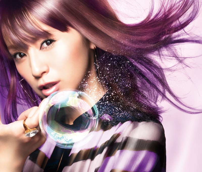 「Reincarnation」CD+DVD仕様ジャケット。リリース直前の2月8日にはSHIBUYA-AXでバースデーイベント「HAPPY 27th ANNIVERSARY」を開催する。