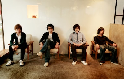 映画主題歌起用にあわせて、オフィシャルサイトには中国語ページがオープンしている。