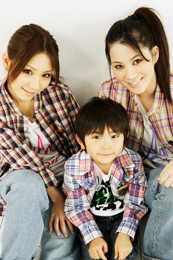 「あらいぐままままままままま～♪」などのキャッチーなフレーズが破壊力抜群の「尻取りRock'n Roll」。着うたはフルサイズバージョンのほか、「魚編」「くだもの編」「都道府県編」「焼肉編」などさまざまなバリエーションが用意されている。