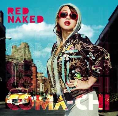 COMA-CHIはメジャーデビューアルバム「RED NAKED」(写真)発売日となった2月4日、タワーレコード渋谷店1Fエントランスでリリース記念ライブ&サイン会を敢行した。
