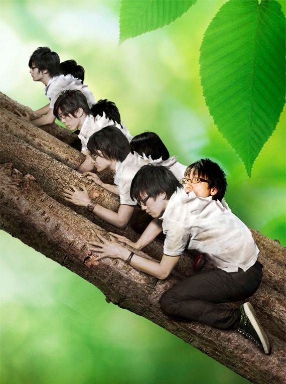 これまでは成虫ではなく、さなぎであったことが発覚したmonobright。ナタリーPower Pushのコーナーでは現在、さなぎ時代の貴重なインタビューを掲載中。