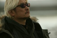 堤幸彦の最新作「20世紀少年 ＜第2章＞ 最後の希望」は現在公開中。8月にはMCUも出演する「20世紀少年＜最終章＞ぼくらの旗」が公開される。