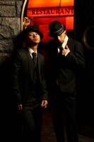 すっかり一人前の男に成長したSPHERE（左）とJESSE（右）。