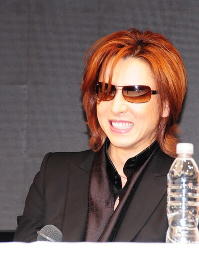 「ギリギリのところで戦っている感じが僕と似ている」と、モータースポーツへの思いを語ったYOSHIKI。