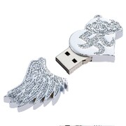 浜崎あゆみ10thアルバムで“USBメモリ仕様”発売