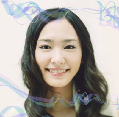 最新シングル「piece」をリリースしたばかりのガッキーが、早くも新曲を発表（写真は「piece」通常盤ジャケット）。