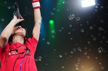 昨日2月15日にはウェルシティ東京（東京厚生年金会館）公演を大成功に収めたみのりん。ブログには「こうして歌を唄える瞬間がとても幸せだと…心の底から思えるライブでした。私ね、最高に幸せです」とよろこびのコメントを寄せている。