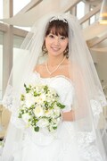 鈴木亜美、主演ドラマでウェディングドレス姿を初披露