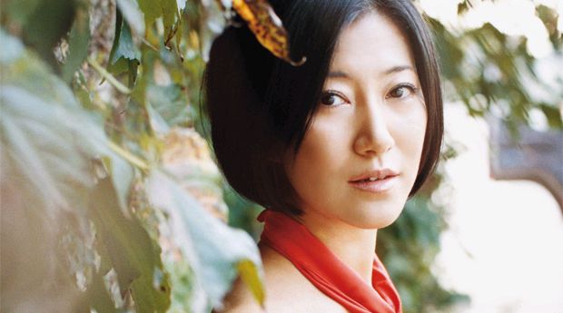 畠山美由紀が主題歌「星が咲いたよ」を書き下ろした映画「群青 愛が沈んだ海の色」は、6月27日全国ロードショー。