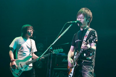 1月にリリースされたベストアルバム「おとし玉～ベリー ベスト オブ 音速ライン」は、オリコンチャート初登場15位を記録。勢いに乗った音速ラインの快進撃は、今後も続きそうだ。