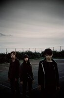 凛として時雨は3月21日・広島CLUB QUATTROのステージにスペシャルアクトとして登場。