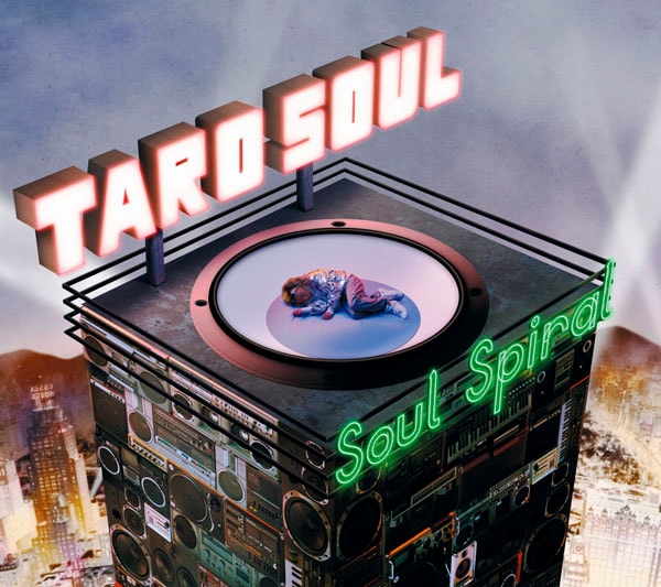 ジャケットは巨大なスピーカーの上で横たわるTARO SOUL。とても大きな音がしそうだ。