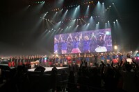 写真は「Animelo Summer Live 2008 -Challenge-」8月31日の様子。昨年は1万8000人収容のアリーナモードで開催されたが、今年は2万5000人収容のスタジアムモード。2日間で約5万人のアニソンファンが集結する予定だ（写真：(C)Animelo Summer Live 2008/DWANGO）。